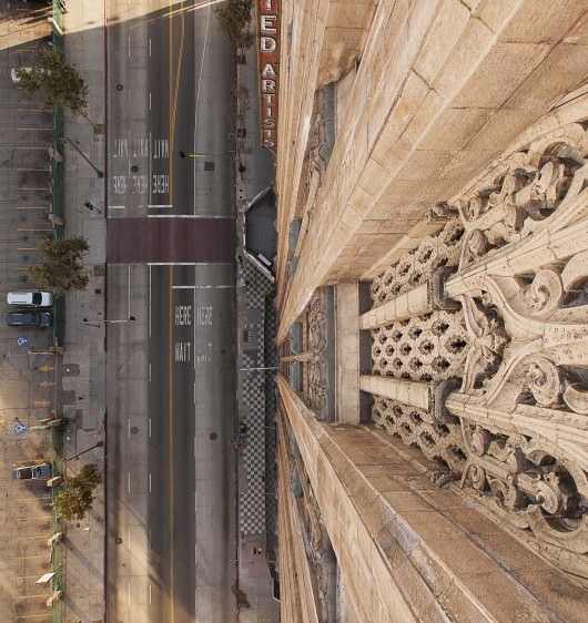 5363a654c07a80e3ff000006_ace-hotel-downtown-la-commune-design_ace_hotel_downtown_la_-_exterior_-_street_view_-_photo_by_spencer_lowell-530x795